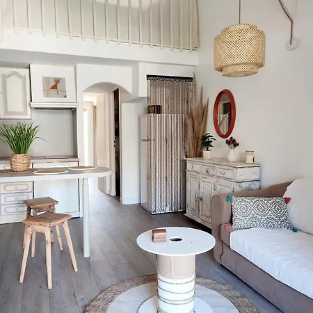 Maison 10min A Pied De La Holiday home